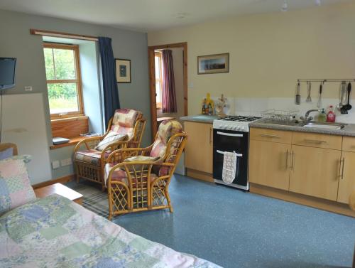 Living room/ kitchen